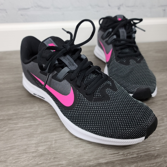 Nike Shoes - Nike downshifter 9 running shoe